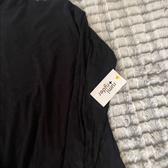 Black Long Sleeve with Hoodie - Picture 2 of 3